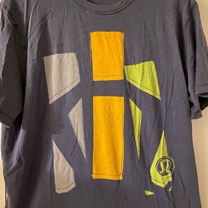 Men’s Lululemon tee